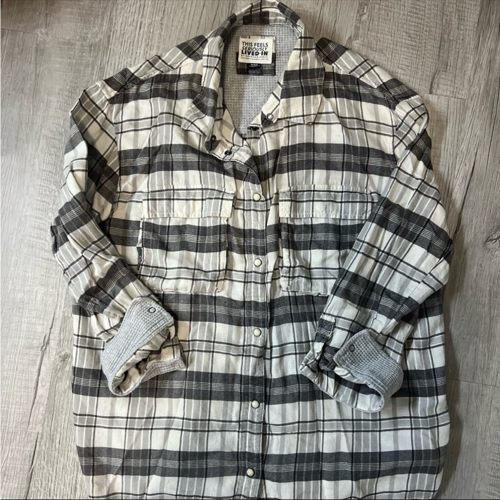 American Eagle Outfitters Plaid Shirt